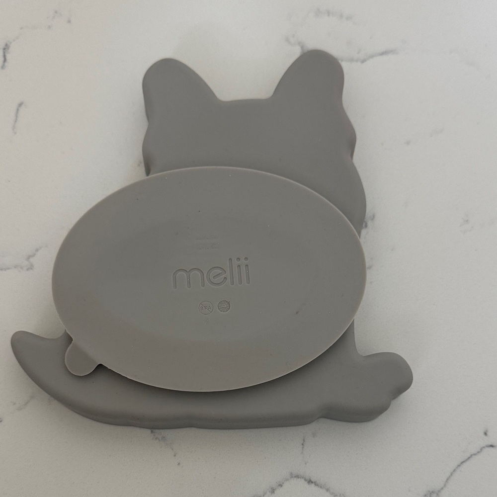 Melii silicone suctionGray Dog-Shaped Silicone plate - Picture 2 of 2